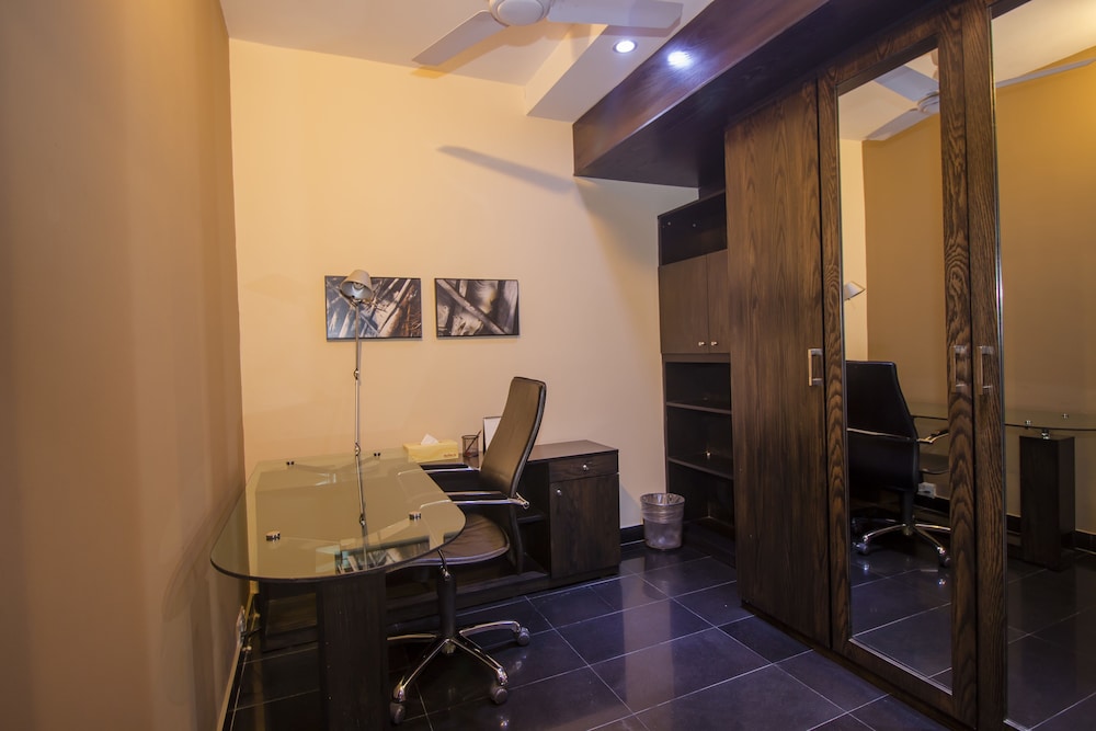 Rafflesia Serviced Apartments 10/29