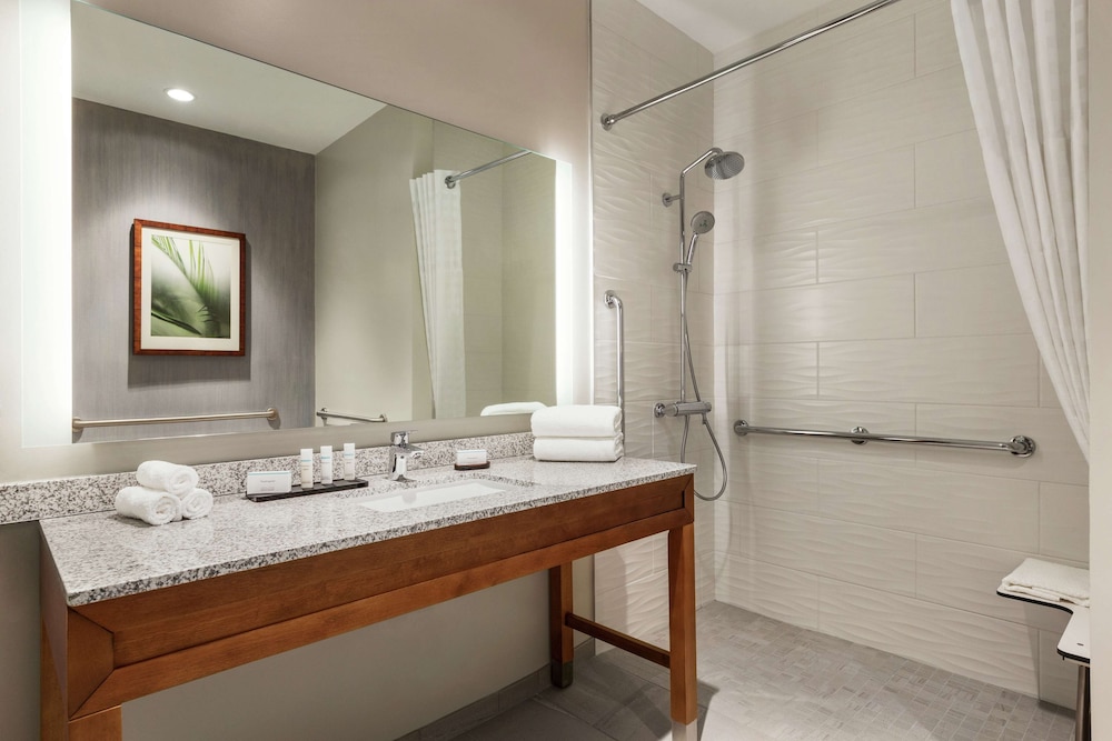 Embassy Suites By Hilton Sarasota Fl 17/65