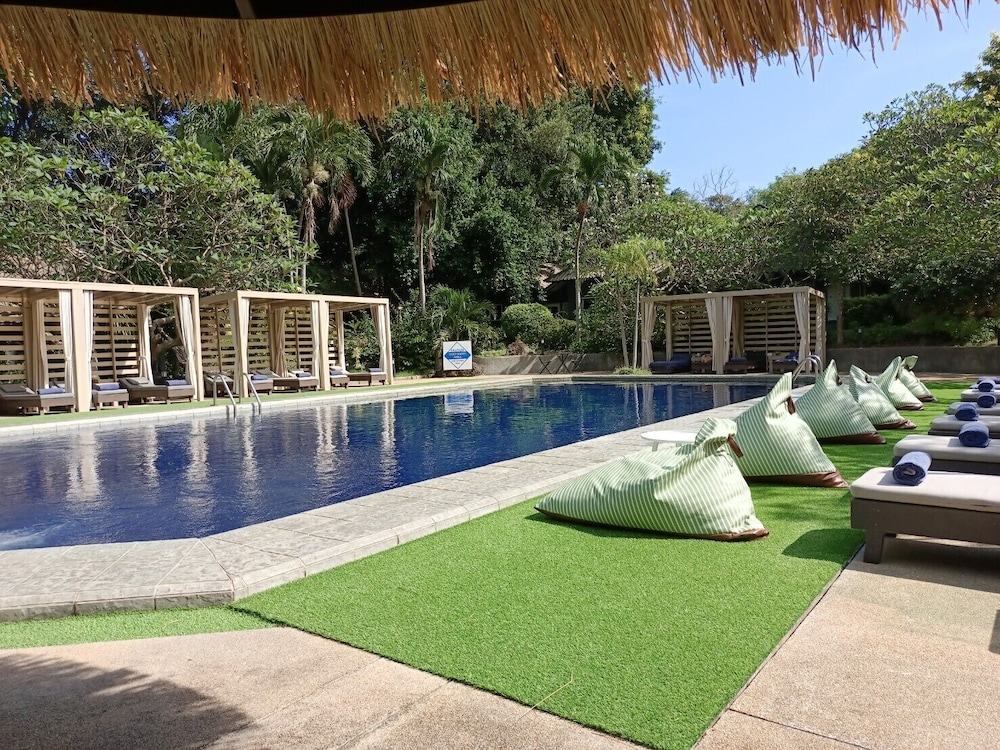 Let S Hyde Resort And Villa Pattaya 62/69