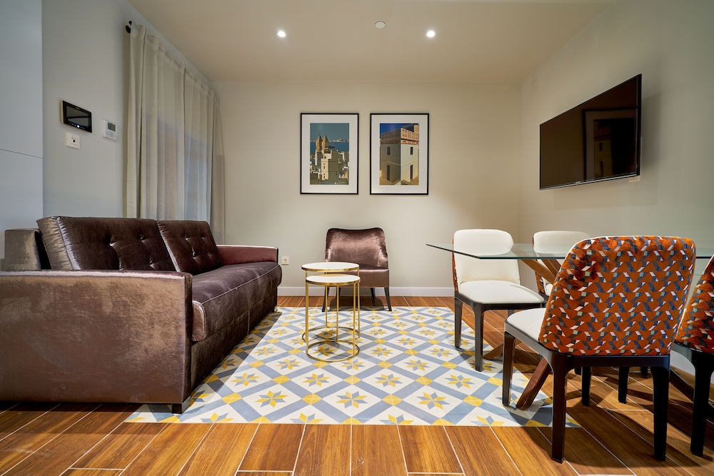 Tandem Torres de Cadiz Suites 33/50
