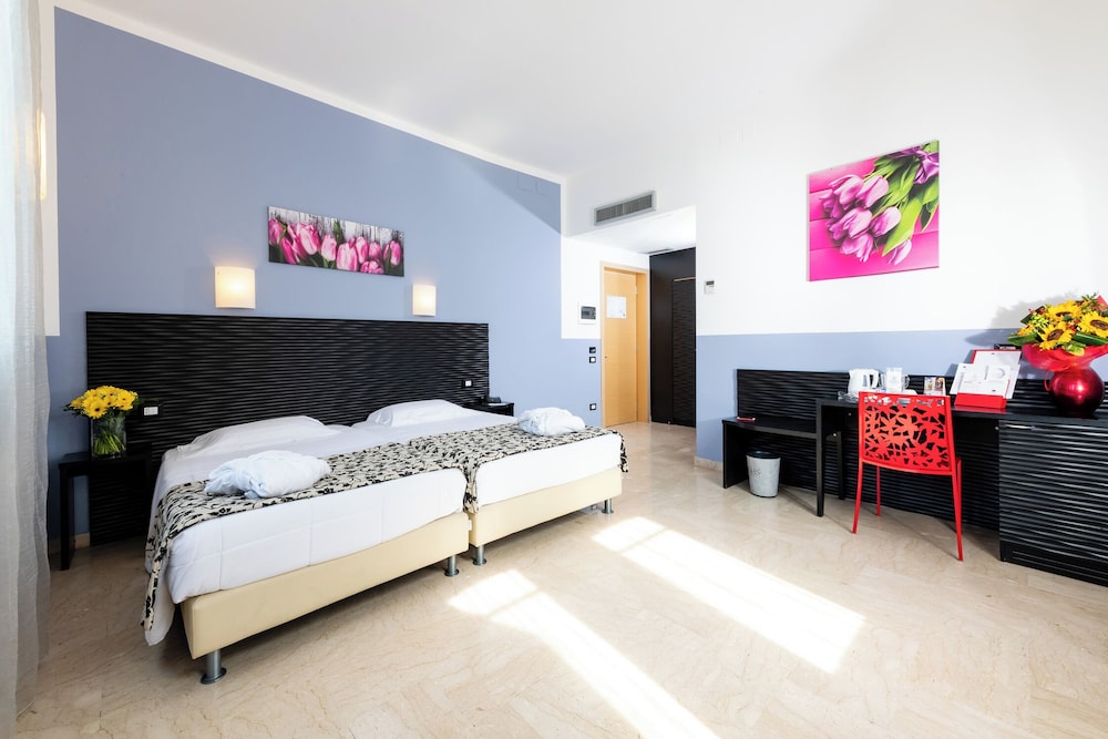 STANDARD, DOUBLE OR TWIN BED