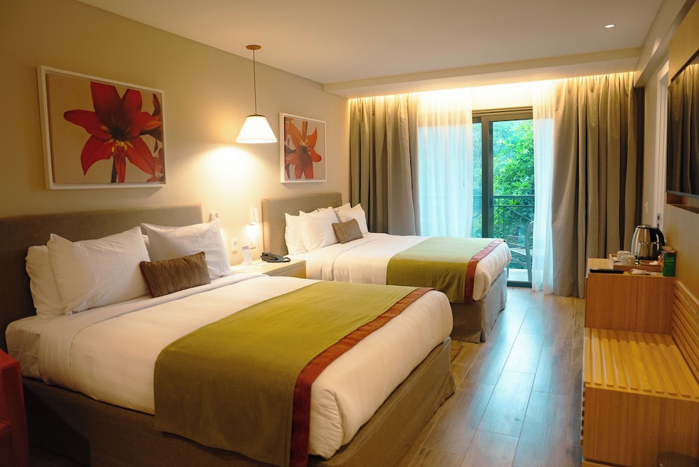 MASTER, ECONOMY, TWIN BEDS
