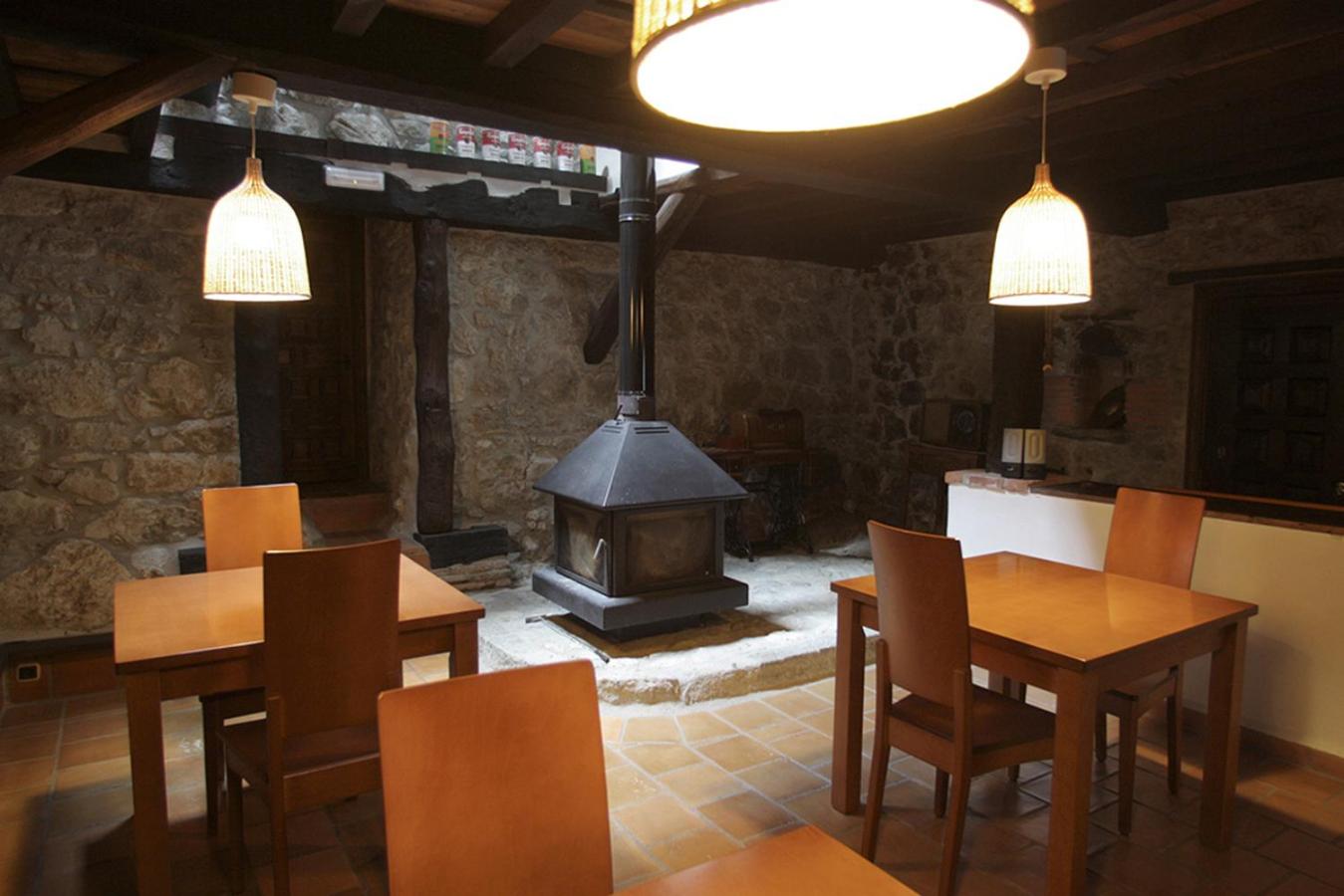 Hotel Rural Llerau 32/48
