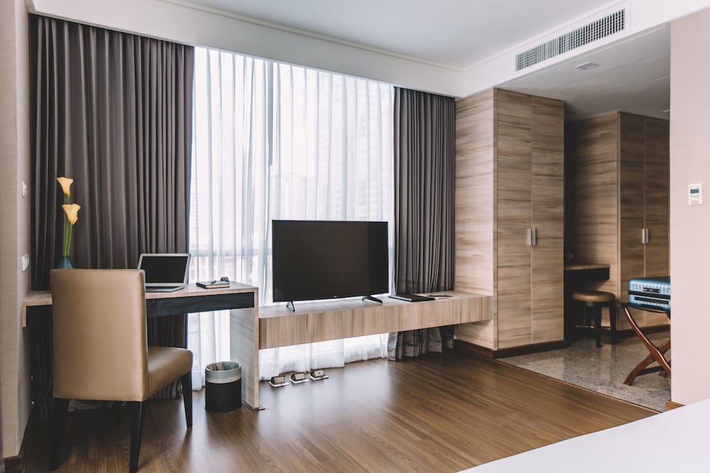 Adelphi Suites Bangkok 58/69
