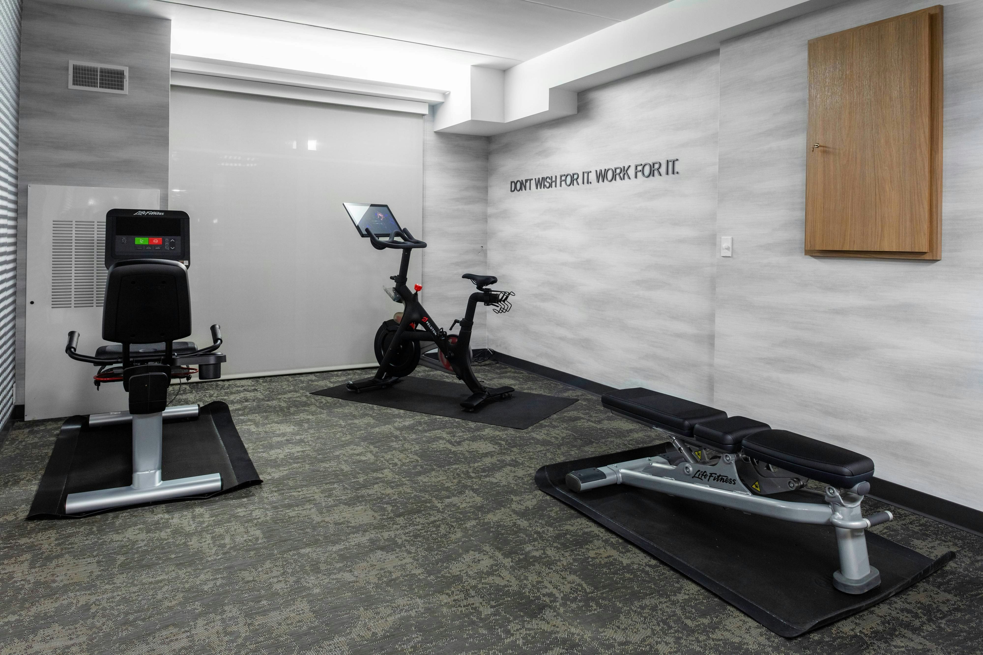 Fairfield Inn & Suites by Marriott Springfield Enfield 9/23