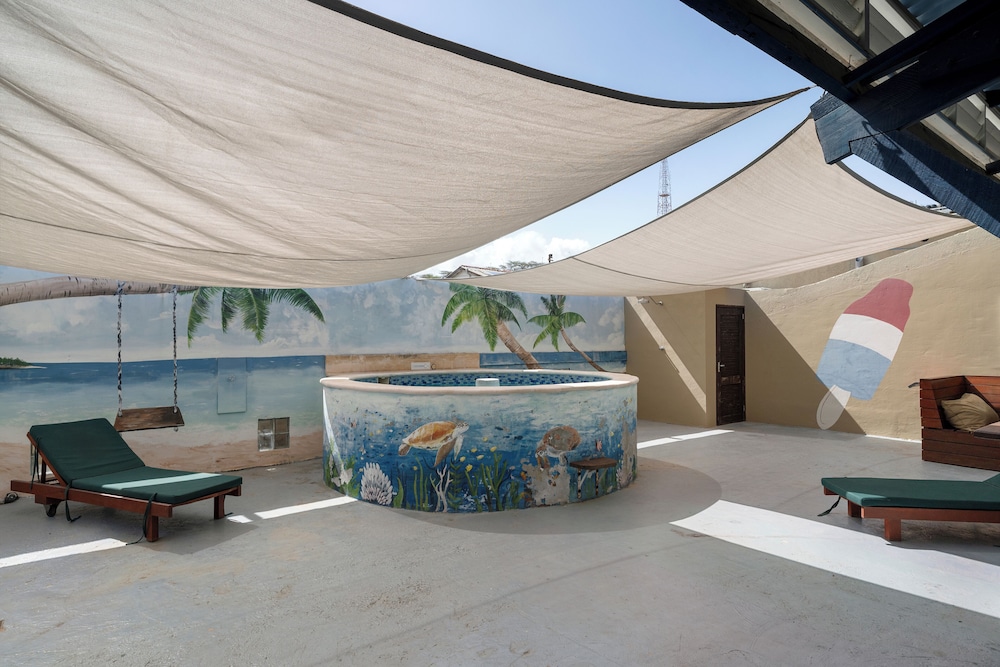 The Ritz Hostel 46/77