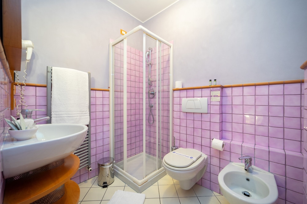 Hotel Cesare 46/50