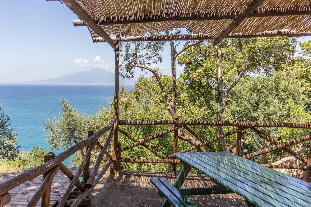 Santa Fortunata Village Camping 84/85