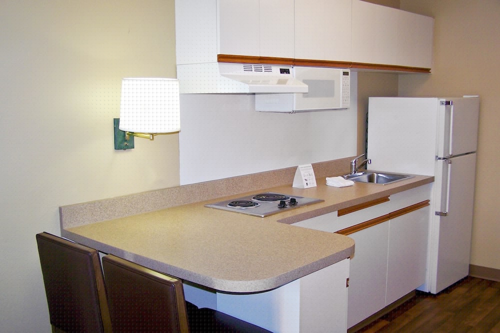 Extended Stay America -Cleveland -Beachwood -Orange Place -N 48/50