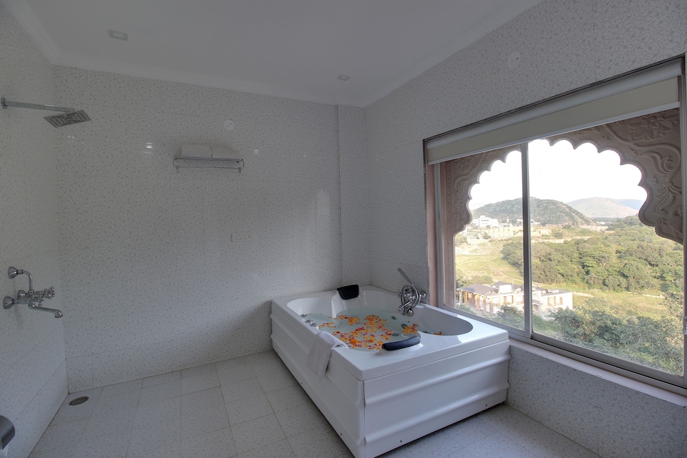 Times Kumbhalgarh Fort Resort-Pure Veg 21/45