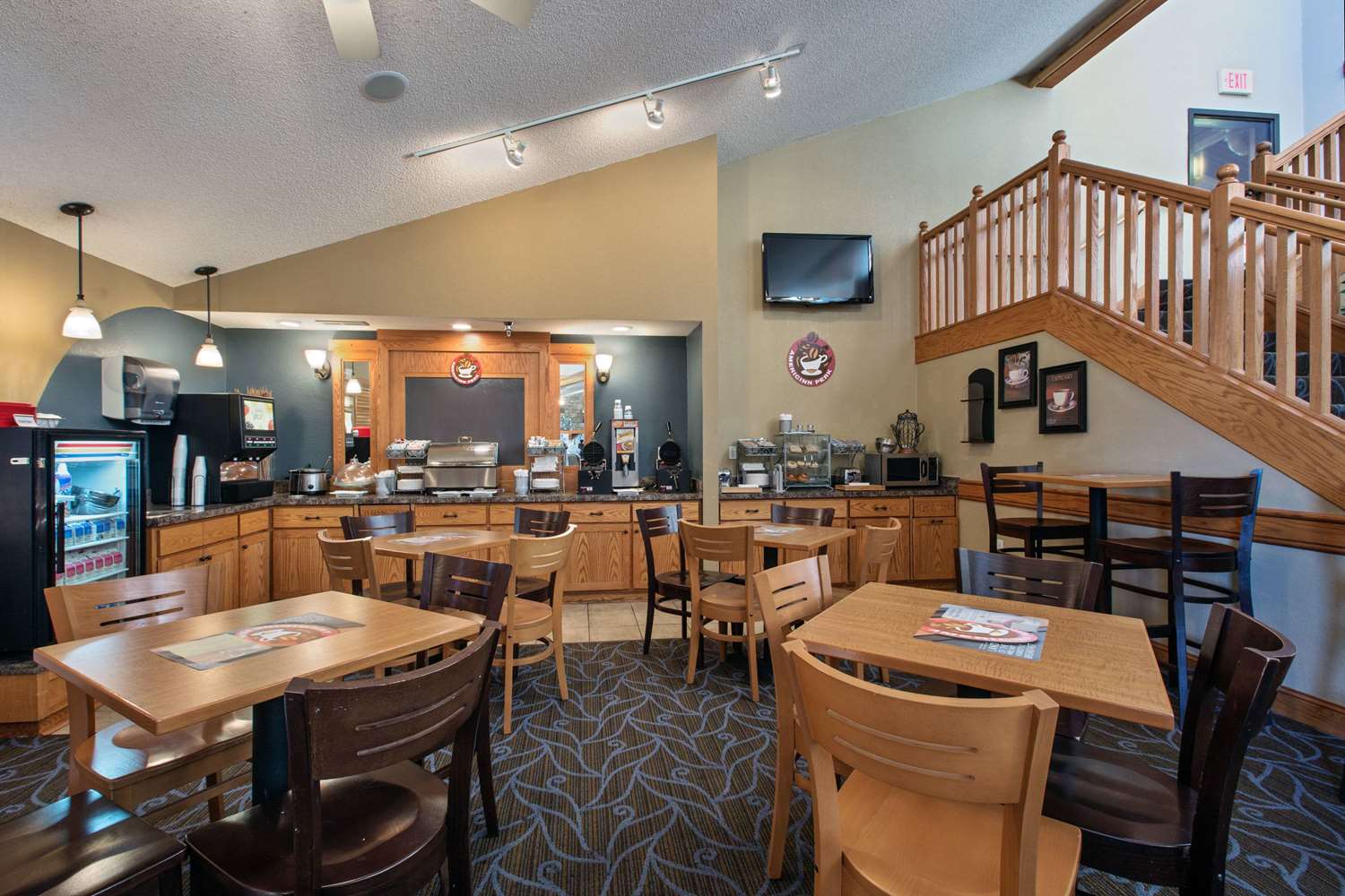 AmericInn by Wyndham Fort Dodge 26/32