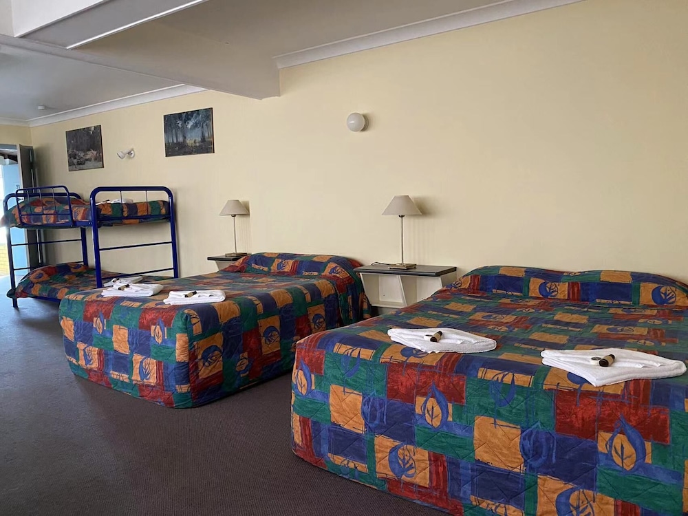 Gateway Motor Inn Narrandera 34/45