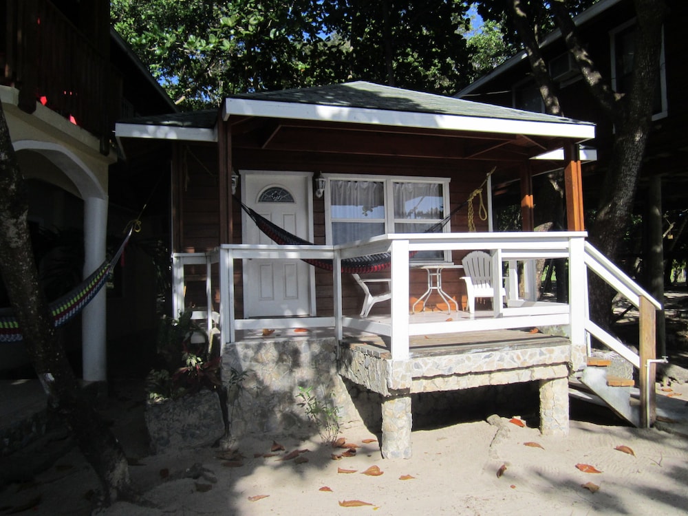 Foster's West Bay Resort 9/69