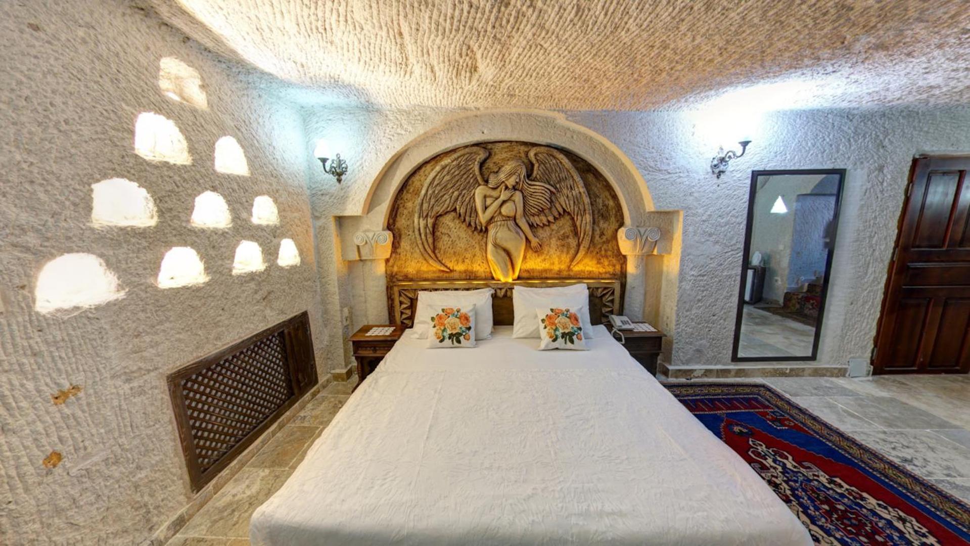 Cave, Junior Suite، Roc Of Cappadocia 2/5