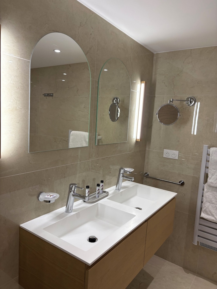 Vacances Plus Residence Carlton 43/45