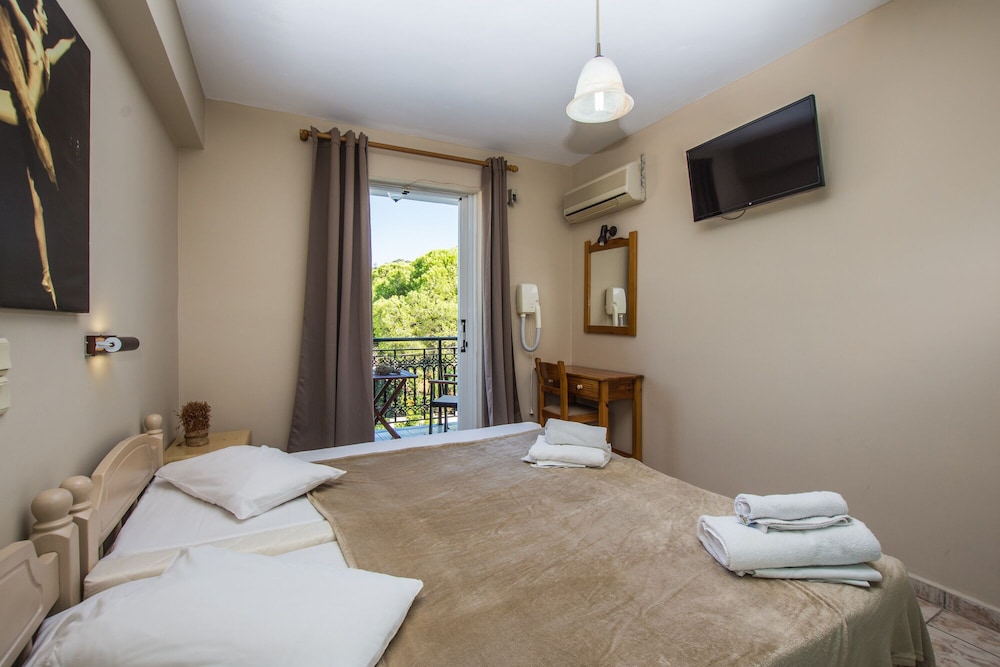 Iniohos Zante Hotel & Suites 14/50