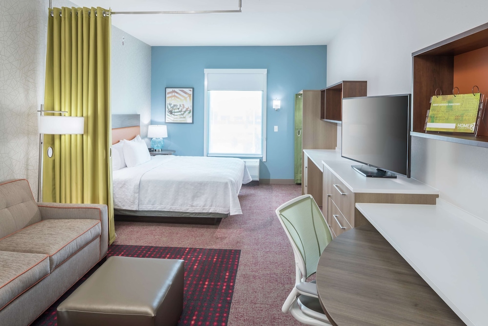Home2 Suites By Hilton Orlando Airport Fl 17/43