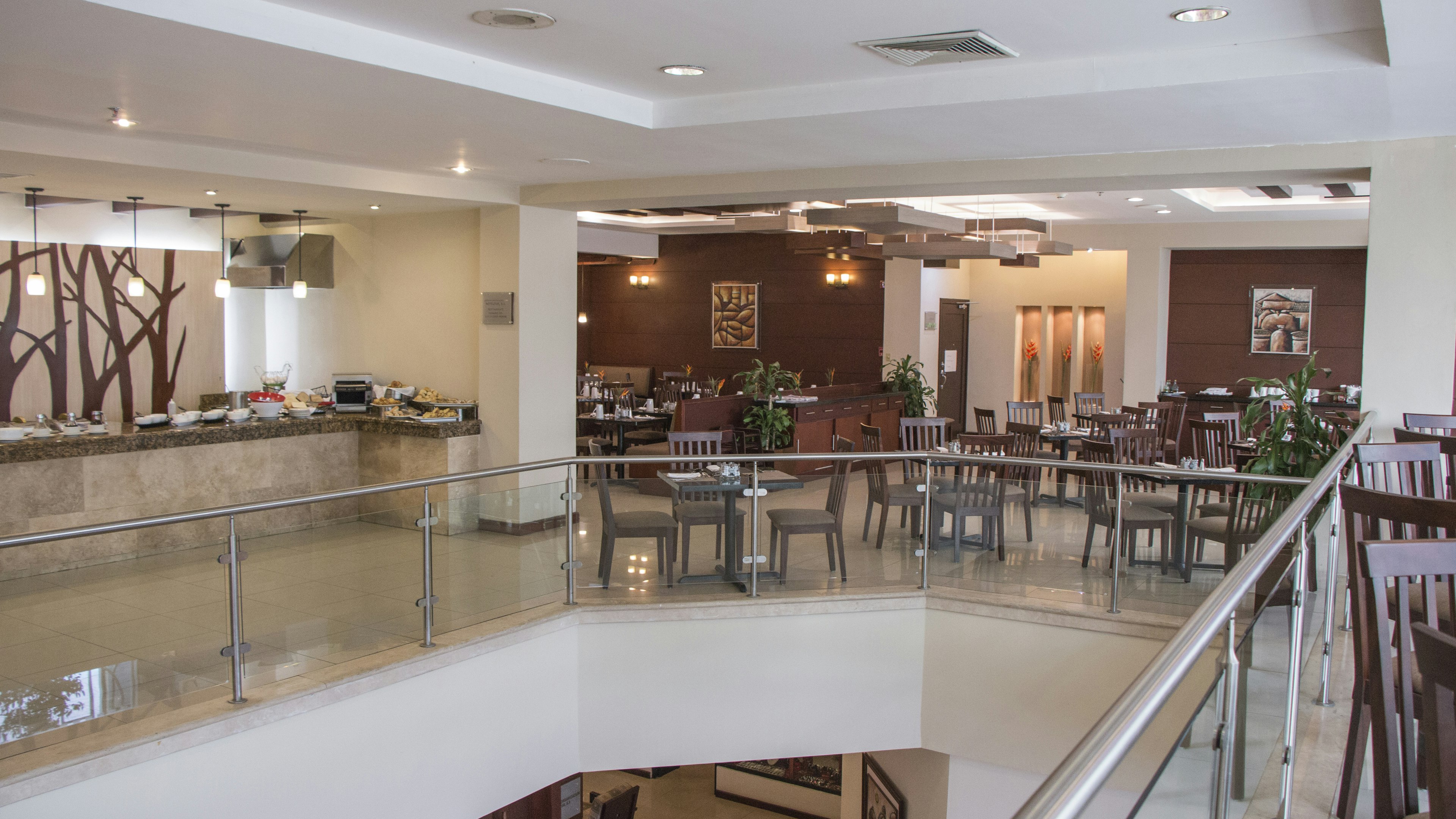 HOLIDAY INN GUATEMALA 64/78