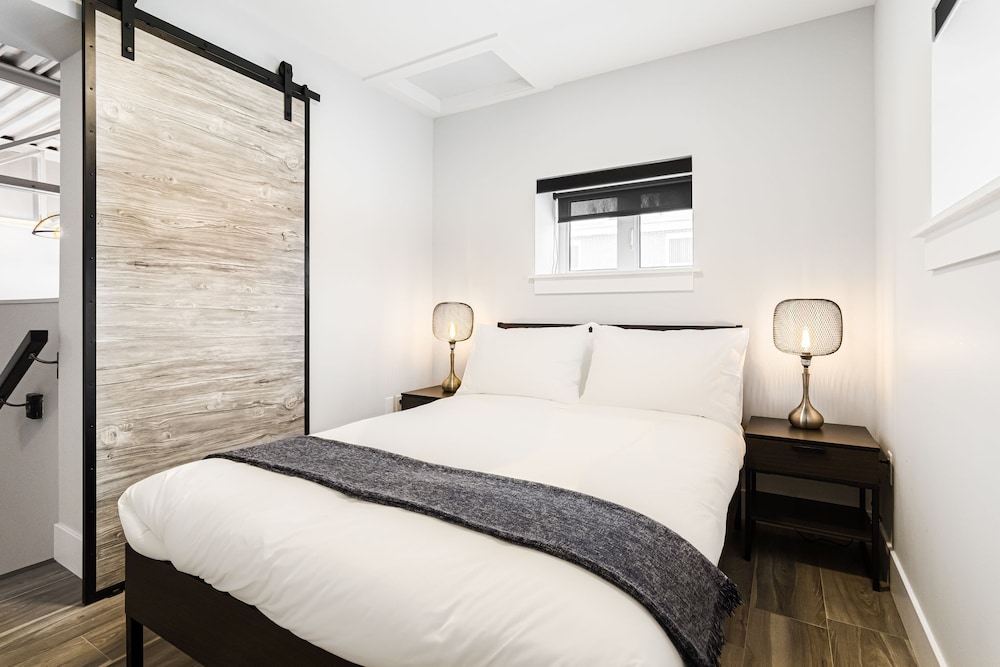 Station 1 - Suites Boutique Hotel 8/50