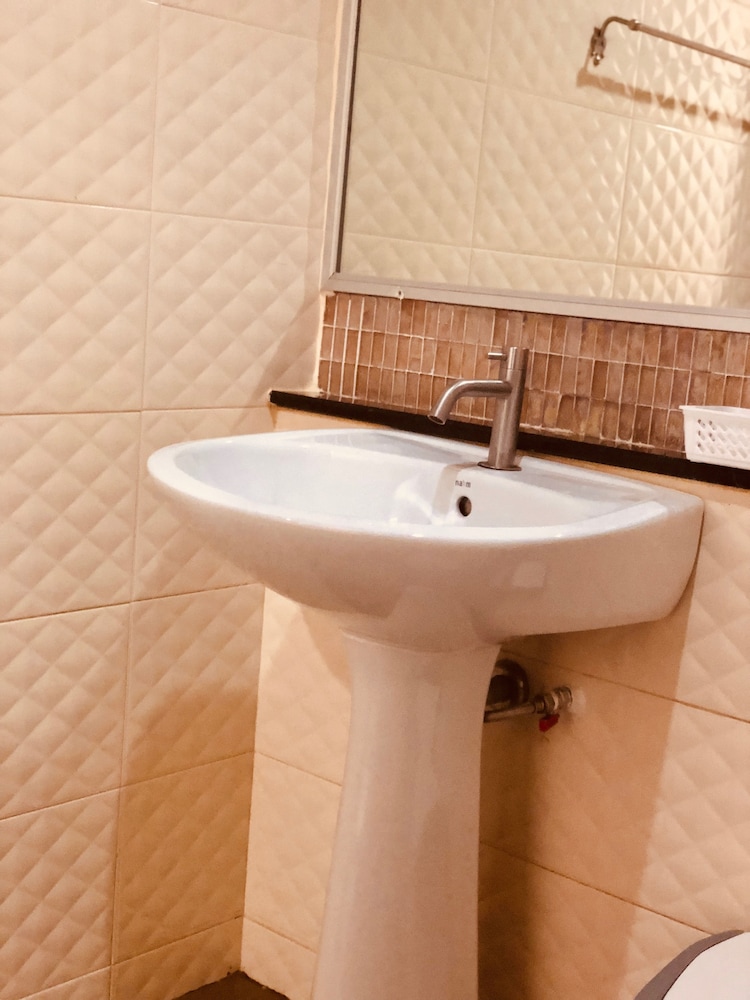 BAANPUFA RESORT 77/80