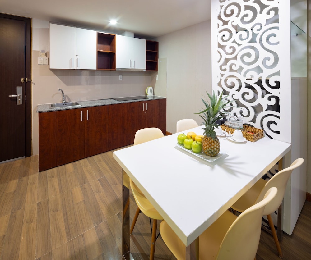 Paris Nha Trang Hotel & Apartment 58/72