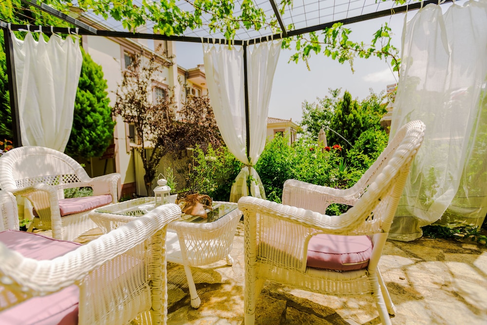 Cunda Esen Hotel 30/50