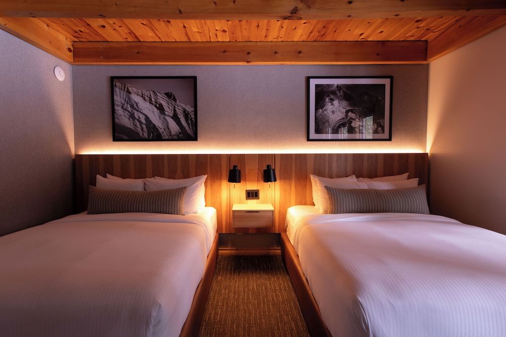 Buffalo Mountain Lodge 17/77