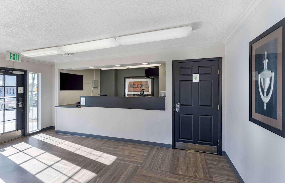 Extended Stay America Select Suites Denver Cherry Creek 5/55