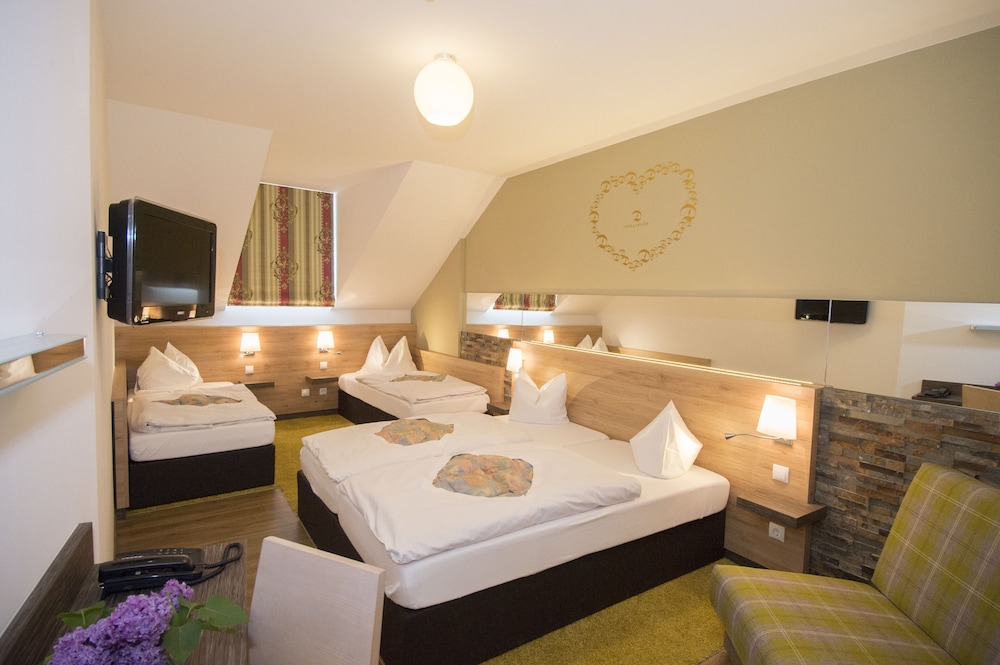 Hotel Dollinger 34/63
