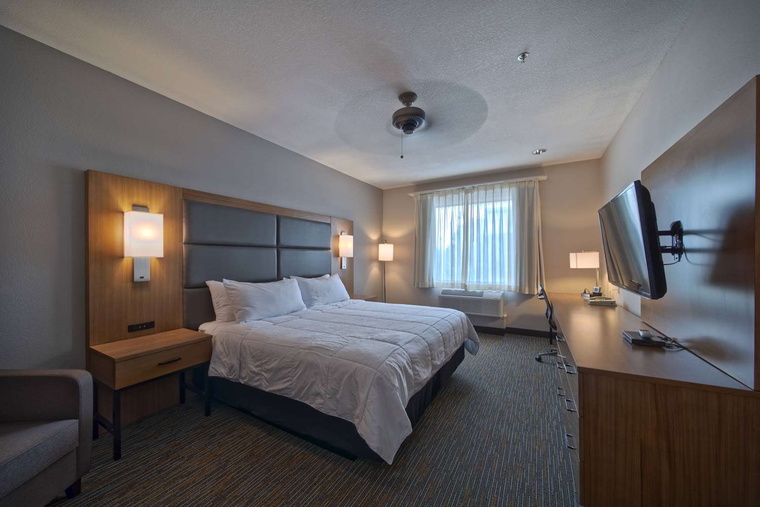 Wingate By Wyndham Houston Bush Intercontinental Airport Iah 17/55