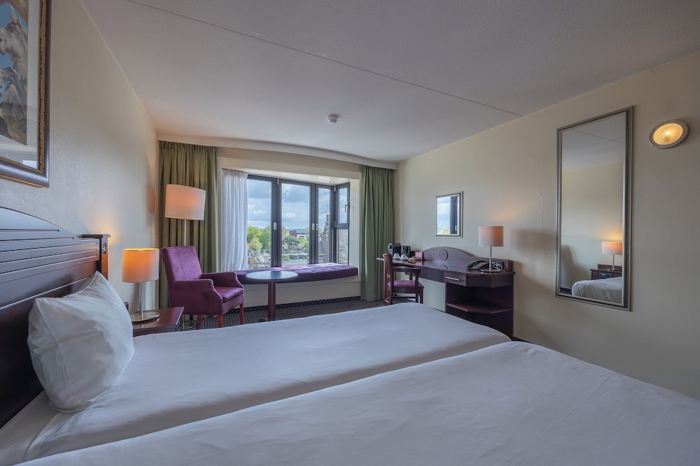 AMRATH GRAND HOTEL DE L EMPEREUR 9/64