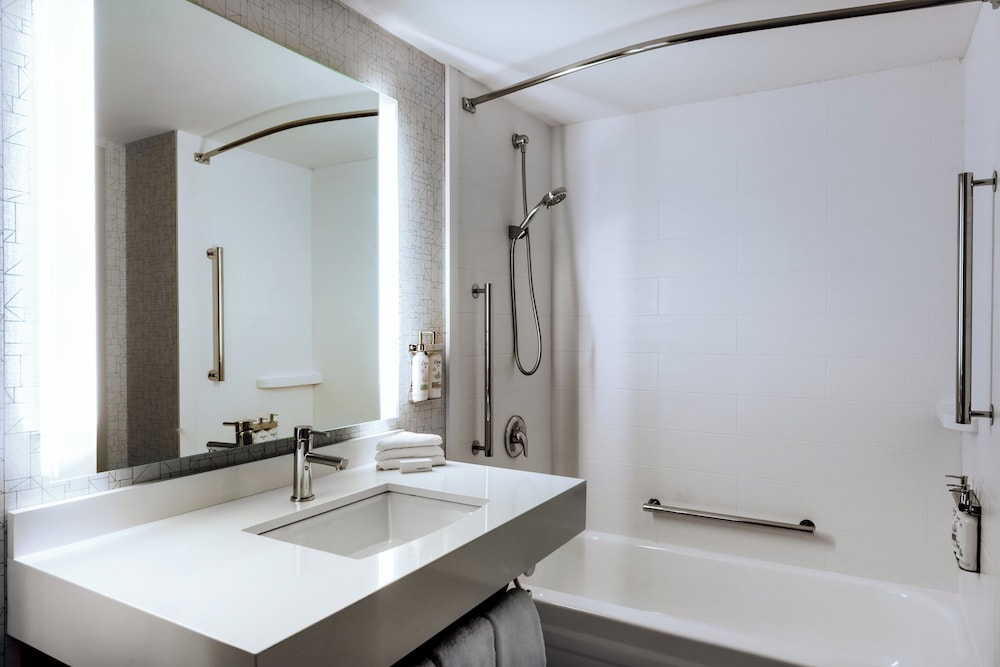 Holiday Inn Express Vancouver Airport Richmond 48/48
