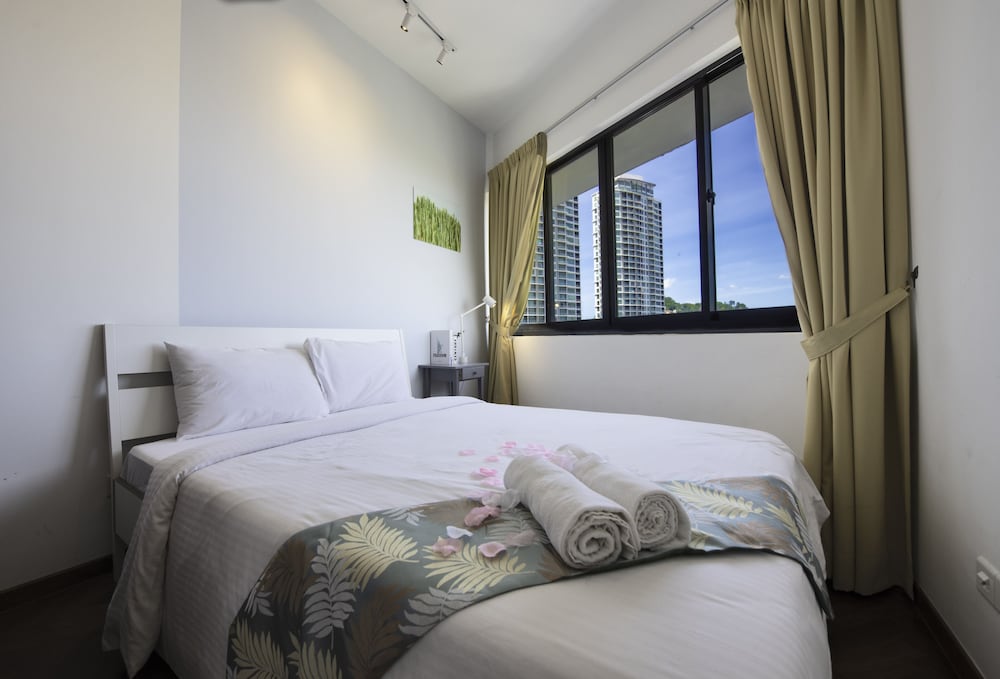 The Landmark Studio Suite 8/50