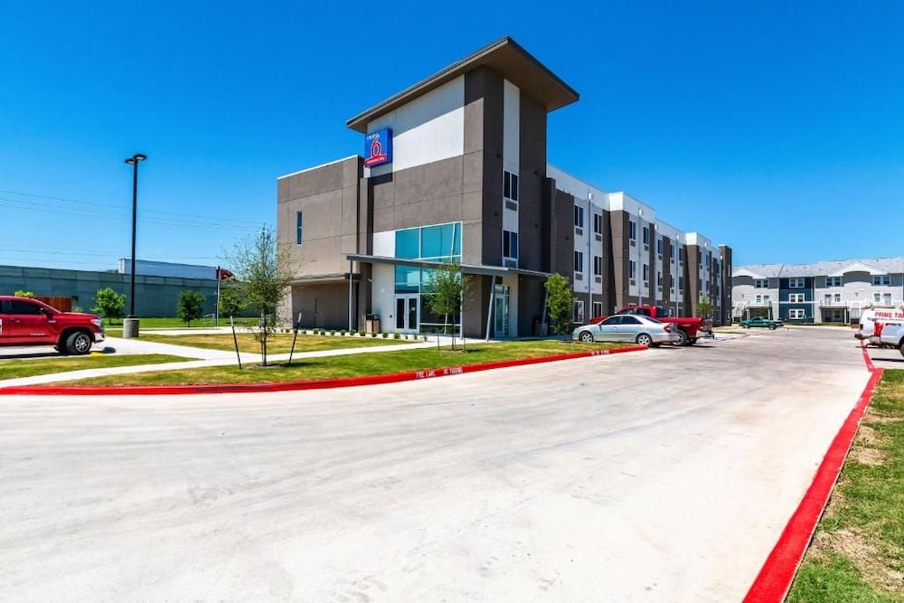 Studio6 San Marcos, TX 49/52