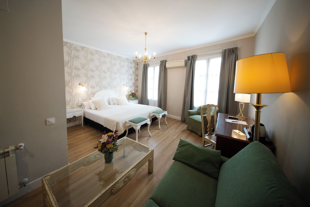 Infanta Isabel Hotel 37/64