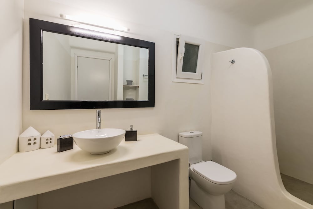 Elenis Village Suites 38/46