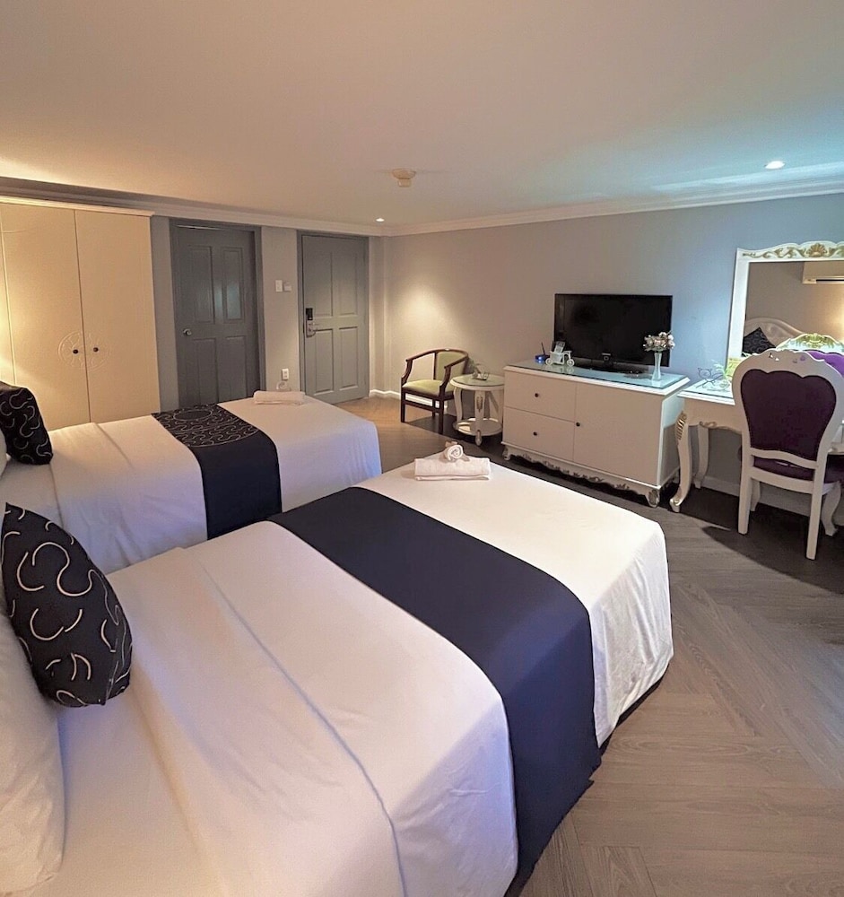 Stellar Boutique Hotel 11/50