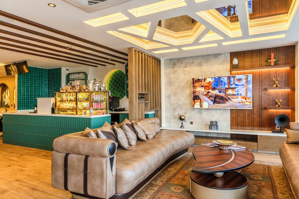 Elysian Airport Hotel & Restaurant 35/50