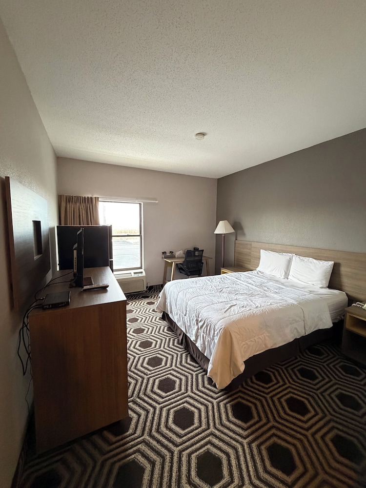 Days Inn by Wyndham Kentland 17/49