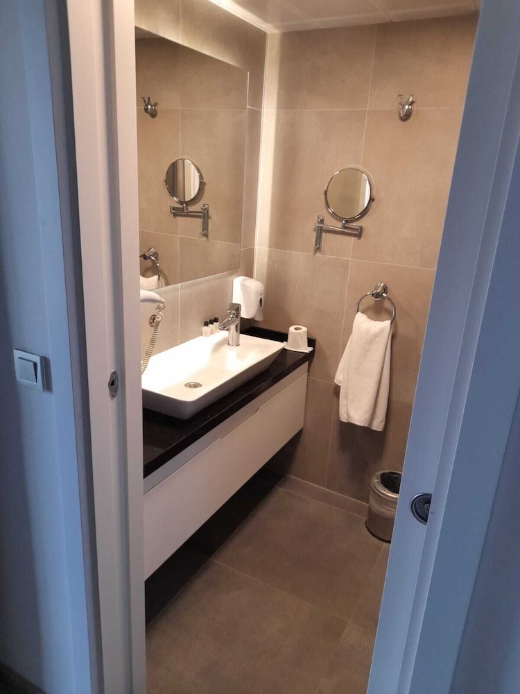 Faustina Hotel and Spa 48/48