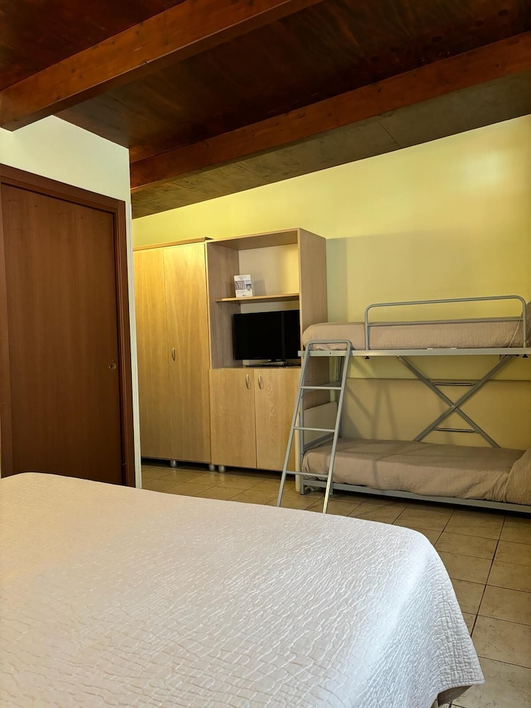 Hotel Delle Rose 16/50