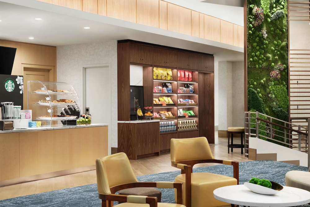 DoubleTree by Hilton Hotel Chicago Magnificent Mile 45/79