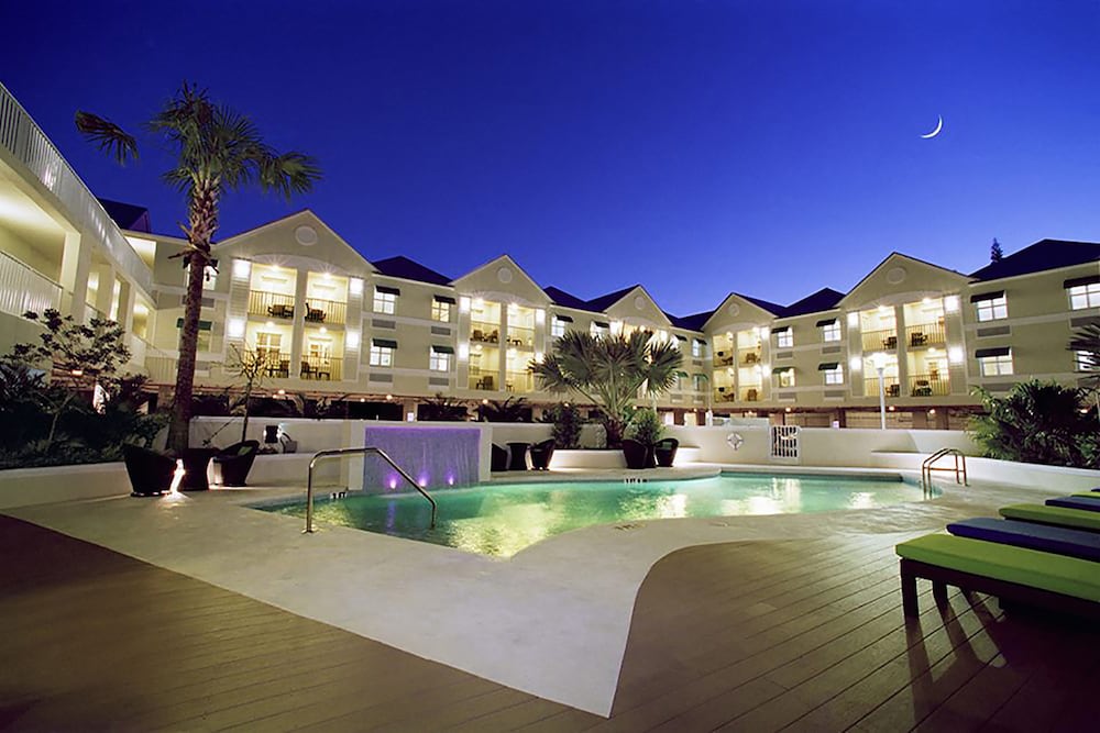Silver Palms Inn 3/27