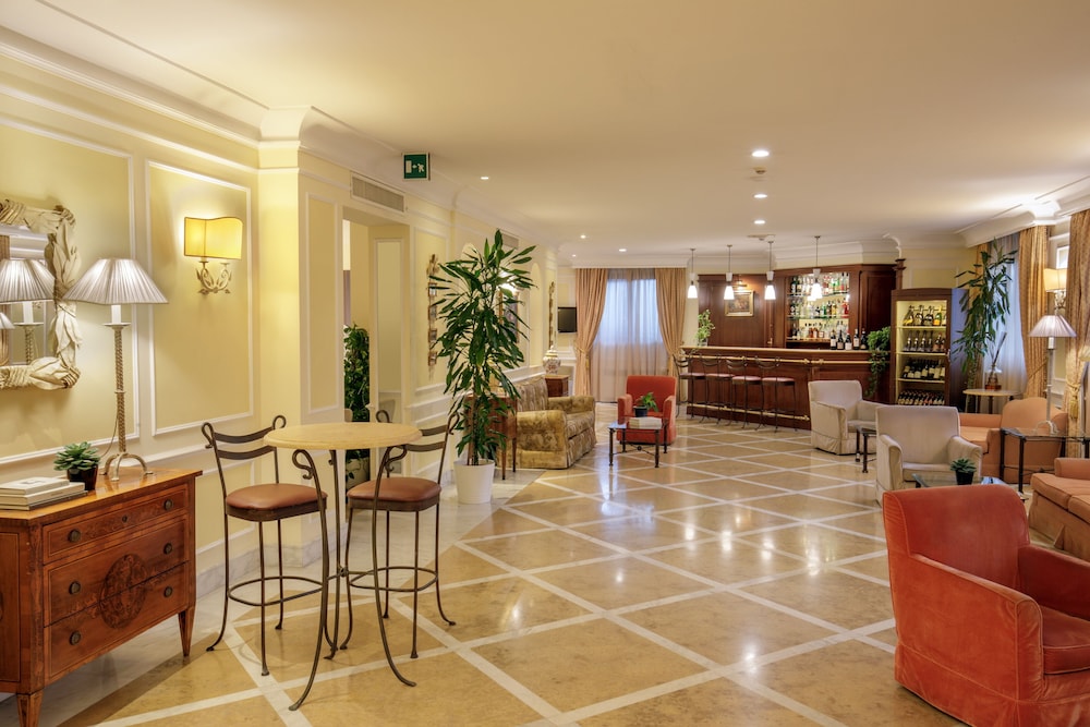 Donna Laura Palace Hotel 54/69