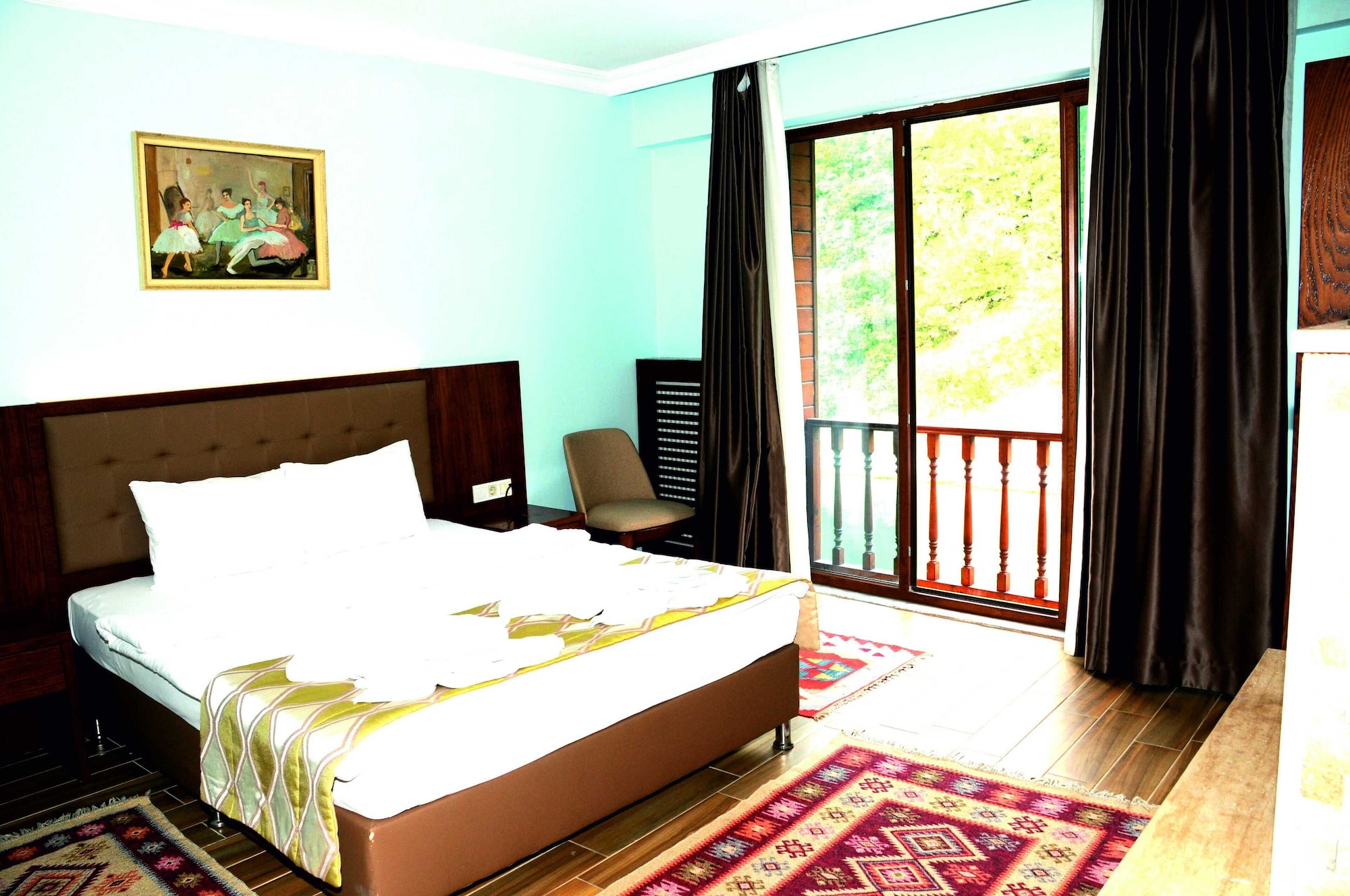 ROOM, DOUBLE BED, RIVER VIEW