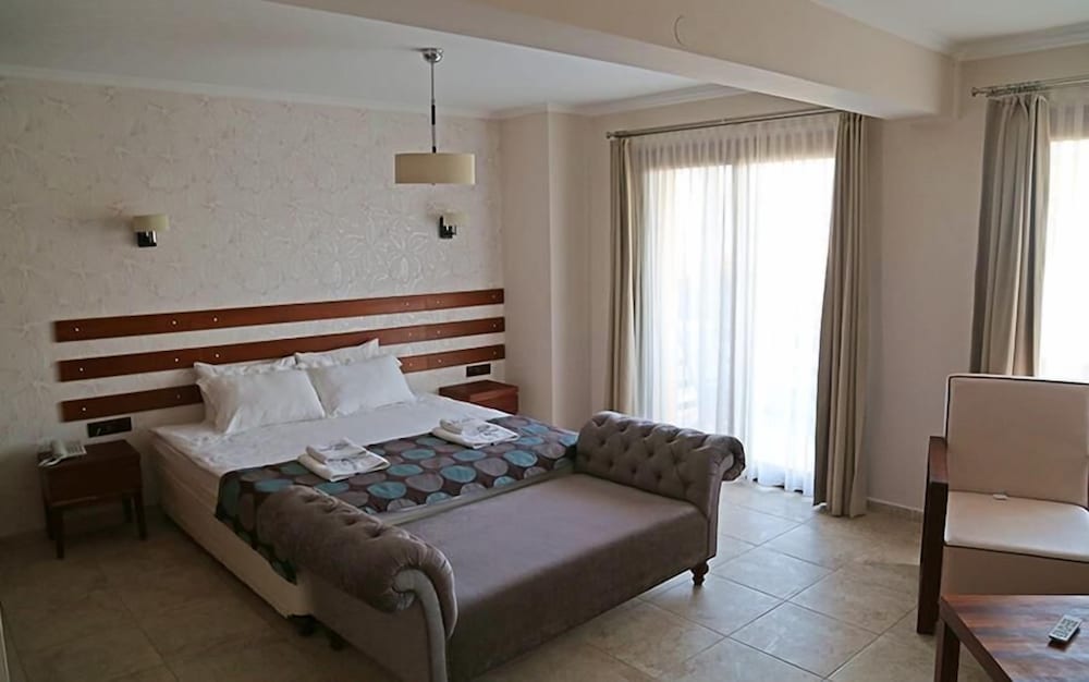 Silvanus Hotel 23/71