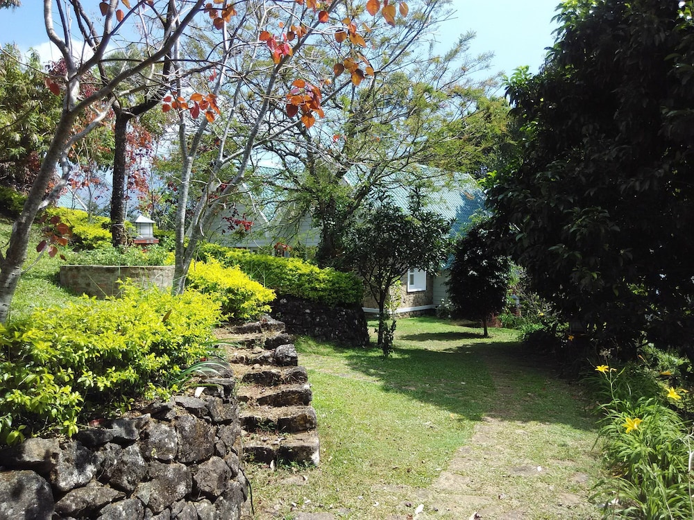 Ambady Estate 18/42