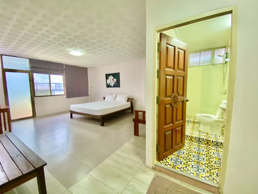 No.7 Guest House 61/61