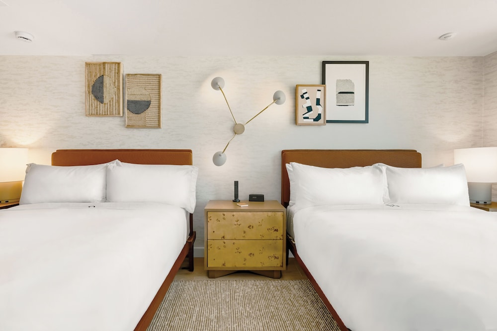 Premium, 2 Queen Beds, Blue Area View