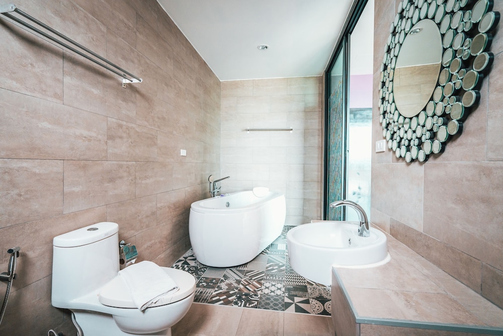 Behind the Scene Hotel Club At Samui 57/62